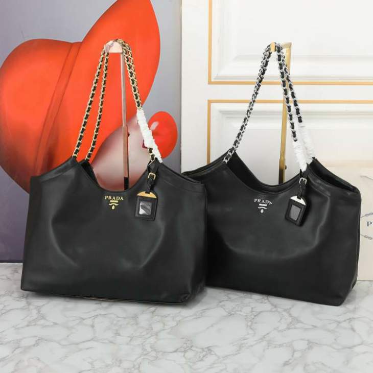 Picture of Prada Handbags _SKUfw234392775fw